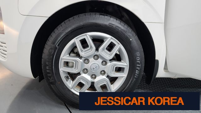 2023 Hyundai Staria - Thumbnail 2