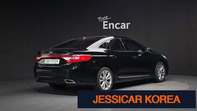 2012 Hyundai Grandeur HG - Thumbnail 3