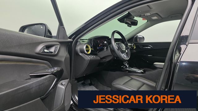 2025 Chevrolet Trax Crossover - Thumbnail 4