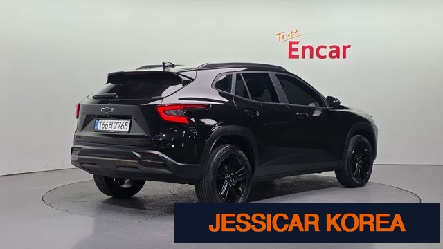 2025 Chevrolet Trax Crossover - Thumbnail 5