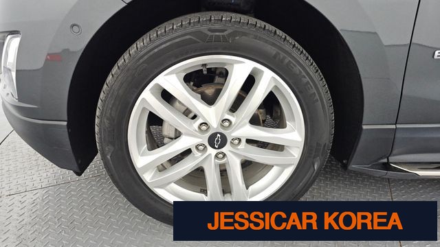 2019 Chevrolet Equinox - Thumbnail 18