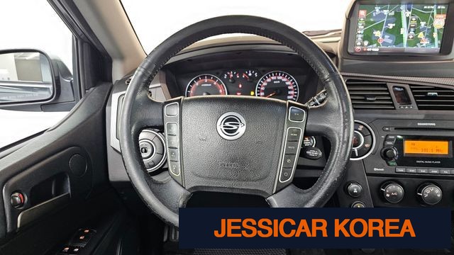 2015 KG Mobility Korando Sports - Thumbnail 8