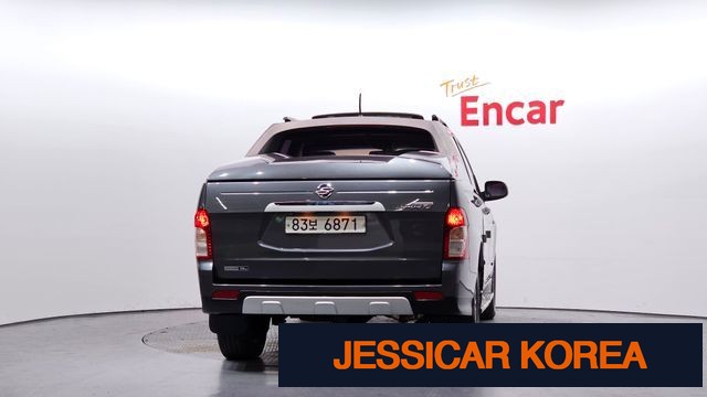 2015 KG Mobility Korando Sports - Thumbnail 17