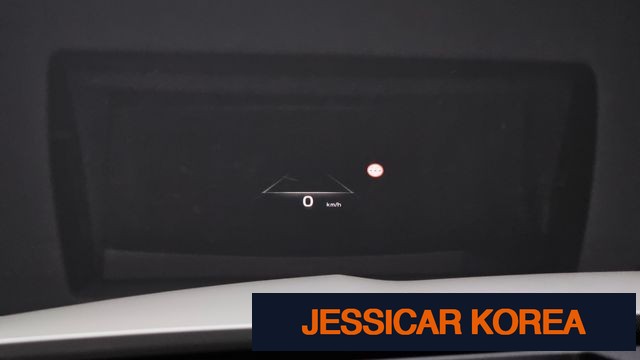 2023 Kia K8 Hybrid - Thumbnail 10