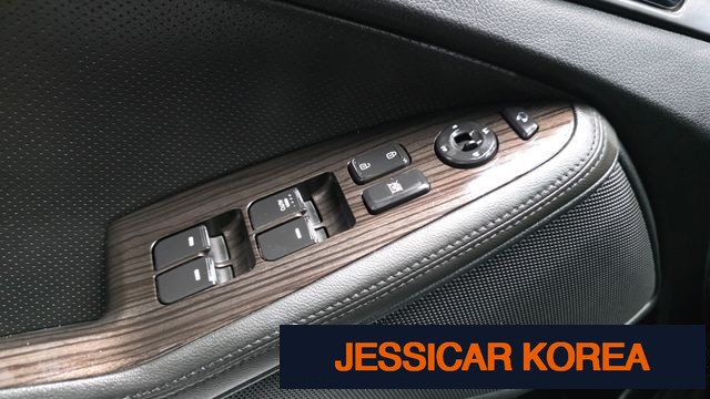 2012 Kia K5 - Thumbnail 12