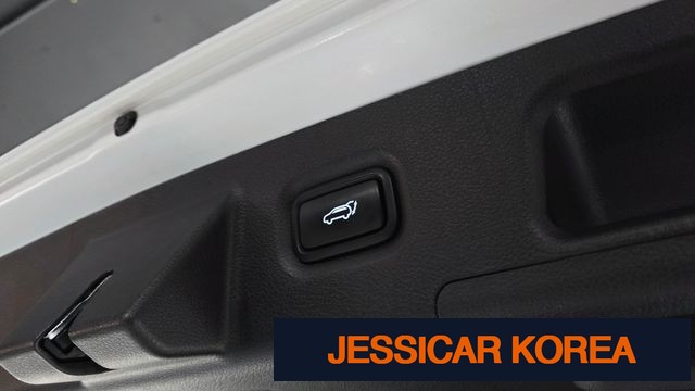 2022 Hyundai The New Santa Fe - Thumbnail 3
