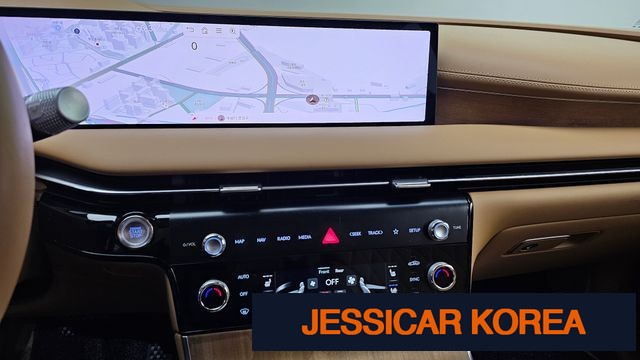 2025 Genesis G80 (RG3) - Thumbnail 13