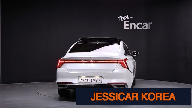 2023 Kia K8 Hybrid - Thumbnail 7
