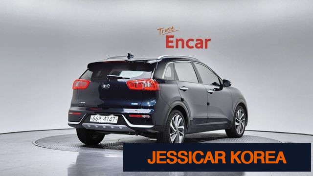 2018 Kia Niro - Thumbnail 2