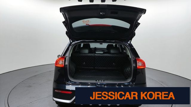 2018 Kia Niro - Thumbnail 15