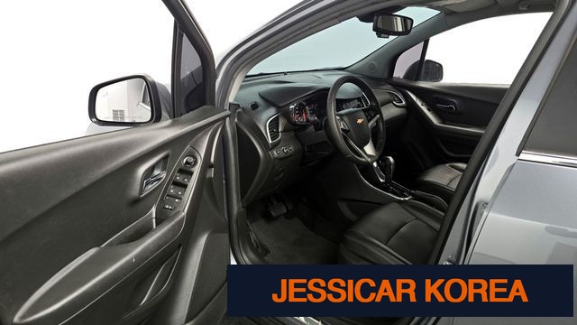 2019 Chevrolet The New Trax - Thumbnail 2