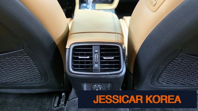 2021 Genesis The New G70 - Thumbnail 2