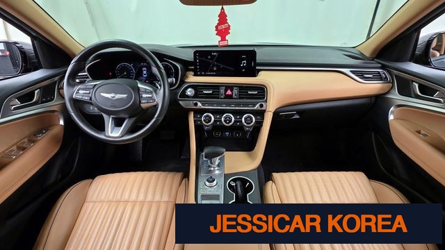 2021 Genesis The New G70 - Thumbnail 13