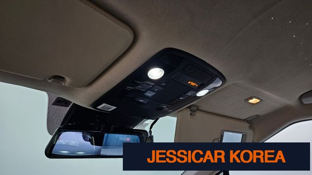 2021 Kia Carnival 4th Gen - Thumbnail 9