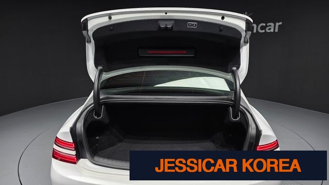 2022 Genesis G80 (RG3) - Thumbnail 11