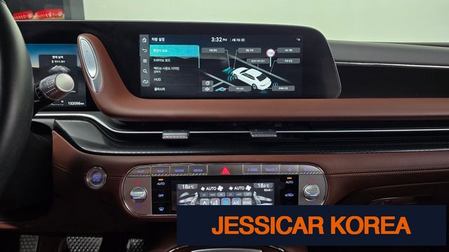 2023 Genesis G90 (RS4) - Thumbnail 17