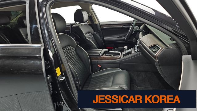 2019 Genesis G90 - Thumbnail 17