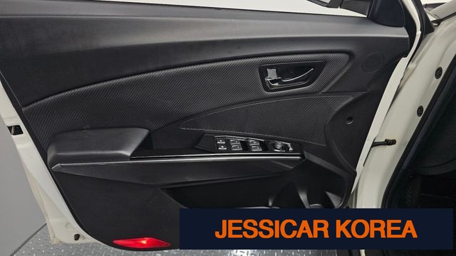 2022 KG Mobility Very New Tivoli - Thumbnail 18
