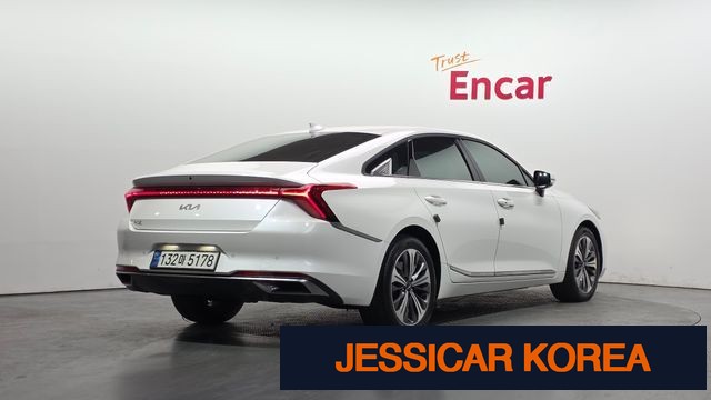 2022 Kia K8 - Thumbnail 15