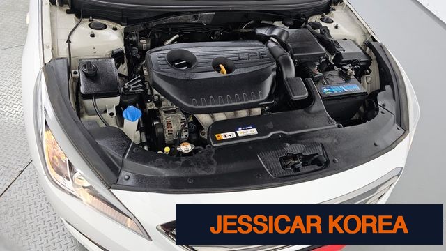 2017 Hyundai LF Sonata - Thumbnail 3