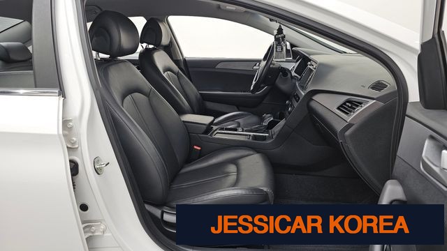 2017 Hyundai LF Sonata - Thumbnail 9
