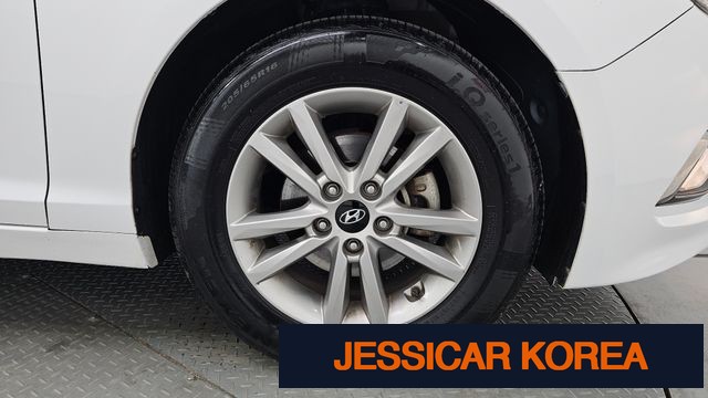 2017 Hyundai LF Sonata - Thumbnail 12