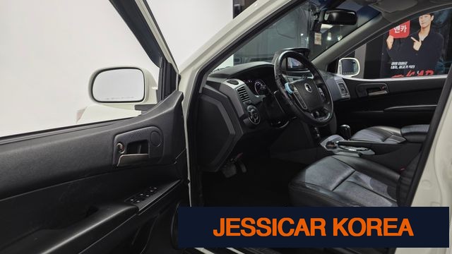 2015 KG Mobility Korando Sports - Thumbnail 5