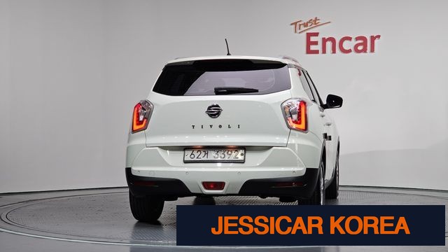 2017 KG Mobility Tivoli - Thumbnail 3