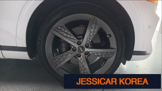 2024 Genesis GV70 - Thumbnail 8