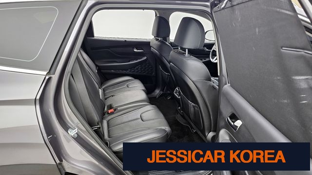 2022 Hyundai The New Santa Fe - Thumbnail 9