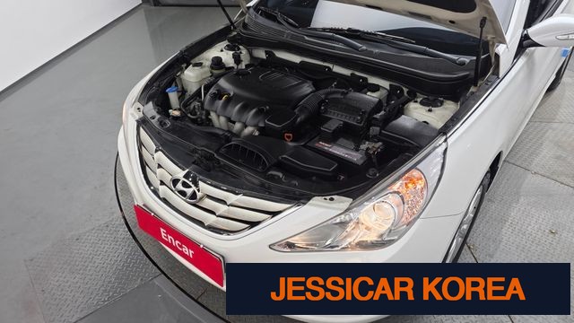 2011 Hyundai YF Sonata - Thumbnail 7