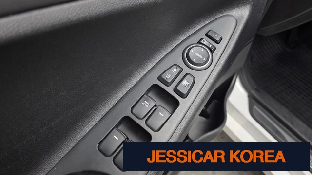 2011 Hyundai YF Sonata - Thumbnail 12