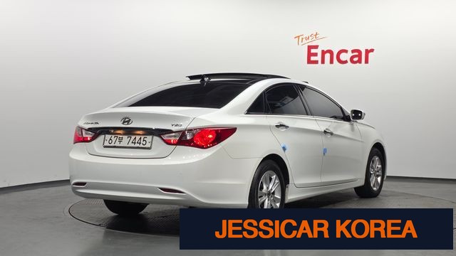 2011 Hyundai YF Sonata - Thumbnail 13