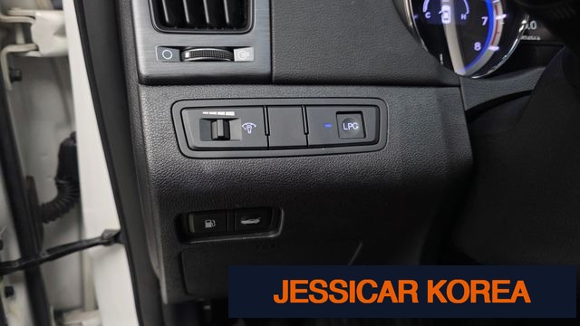 2011 Hyundai YF Sonata - Thumbnail 14
