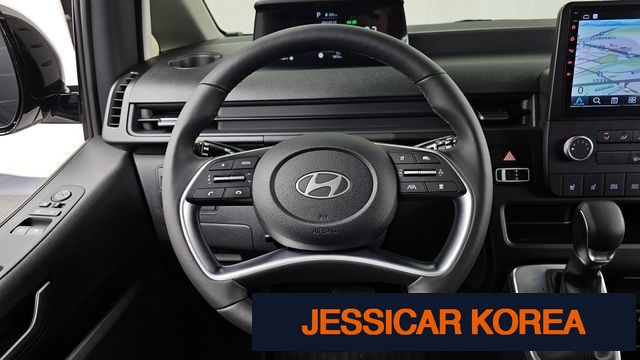2025 Hyundai Staria - Thumbnail 11