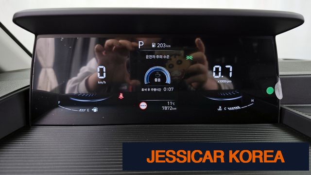 2025 Hyundai Staria - Thumbnail 13