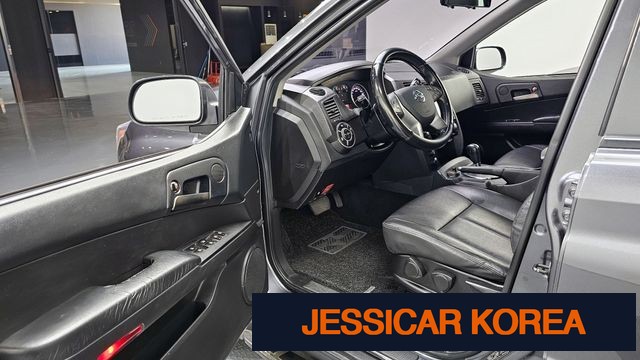 2016 KG Mobility Korando Sports - Thumbnail 12