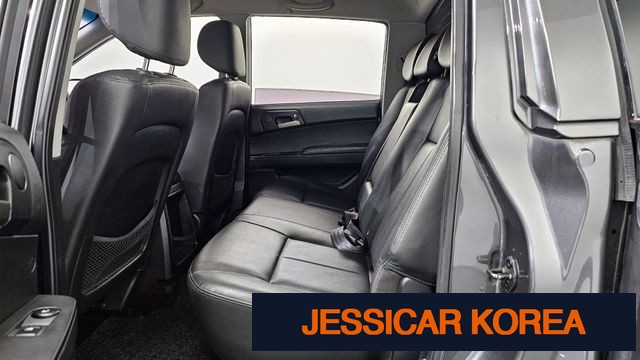2016 KG Mobility Korando Sports - Thumbnail 13