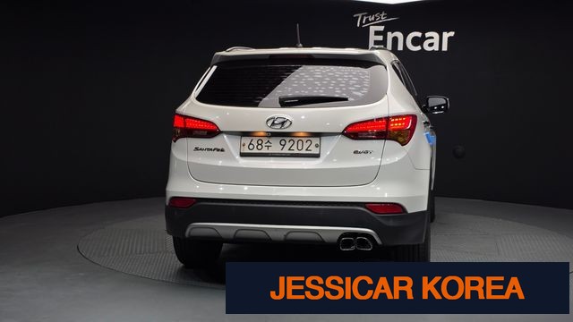 2014 Hyundai Santa Fe DM - Thumbnail 3
