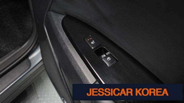 2022 Kia Sportage 5th Gen - Thumbnail 4