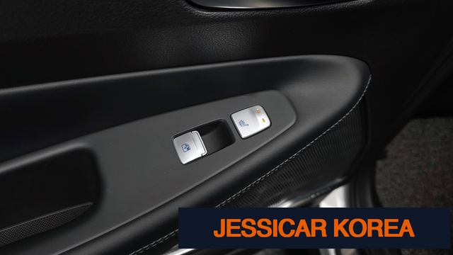 2021 Hyundai The New Santa Fe - Thumbnail 3