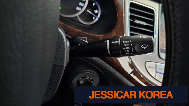 2009 Hyundai Genesis - Thumbnail 6