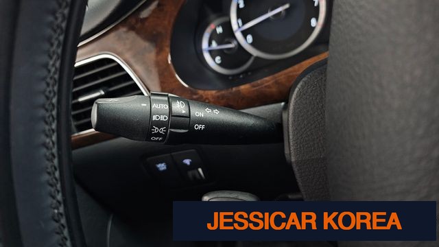 2009 Hyundai Genesis - Thumbnail 16