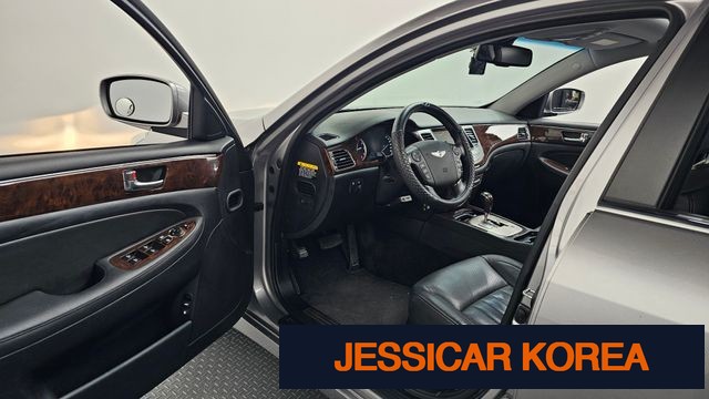 2009 Hyundai Genesis - Thumbnail 20