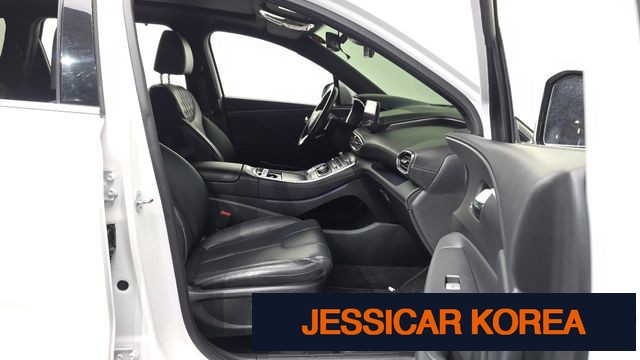 2021 Hyundai The New Santa Fe - Thumbnail 2