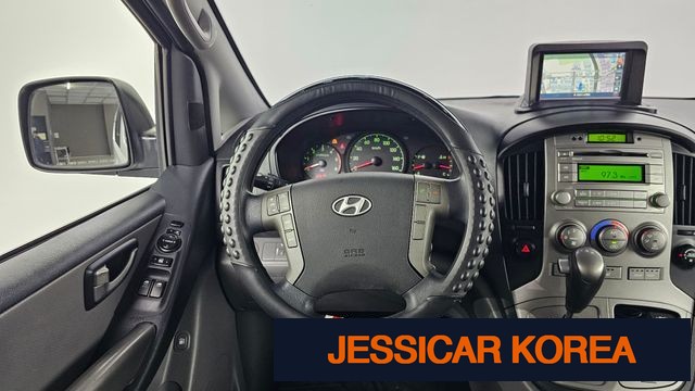 2015 Hyundai Grand Starex - Thumbnail 11