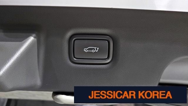 2025 Hyundai The New Ioniq 5 - Thumbnail 15
