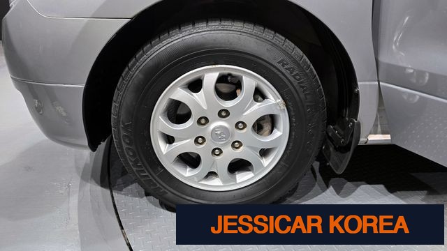 2014 Hyundai Grand Starex - Thumbnail 3