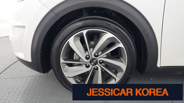 2018 Kia Niro - Thumbnail 9