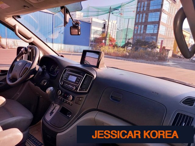 2017 Hyundai Grand Starex - Thumbnail 12